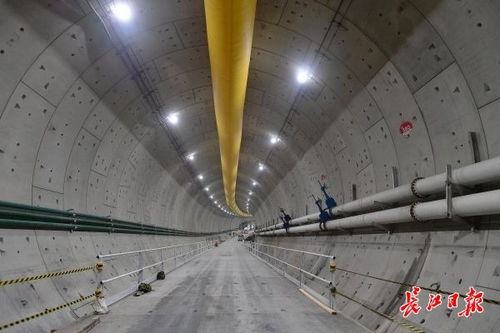 軌道交通與重點(diǎn)路橋項(xiàng)目雙輪驅(qū)動(dòng)，武漢上半年基礎(chǔ)設(shè)施投資同比增長(zhǎng)20%